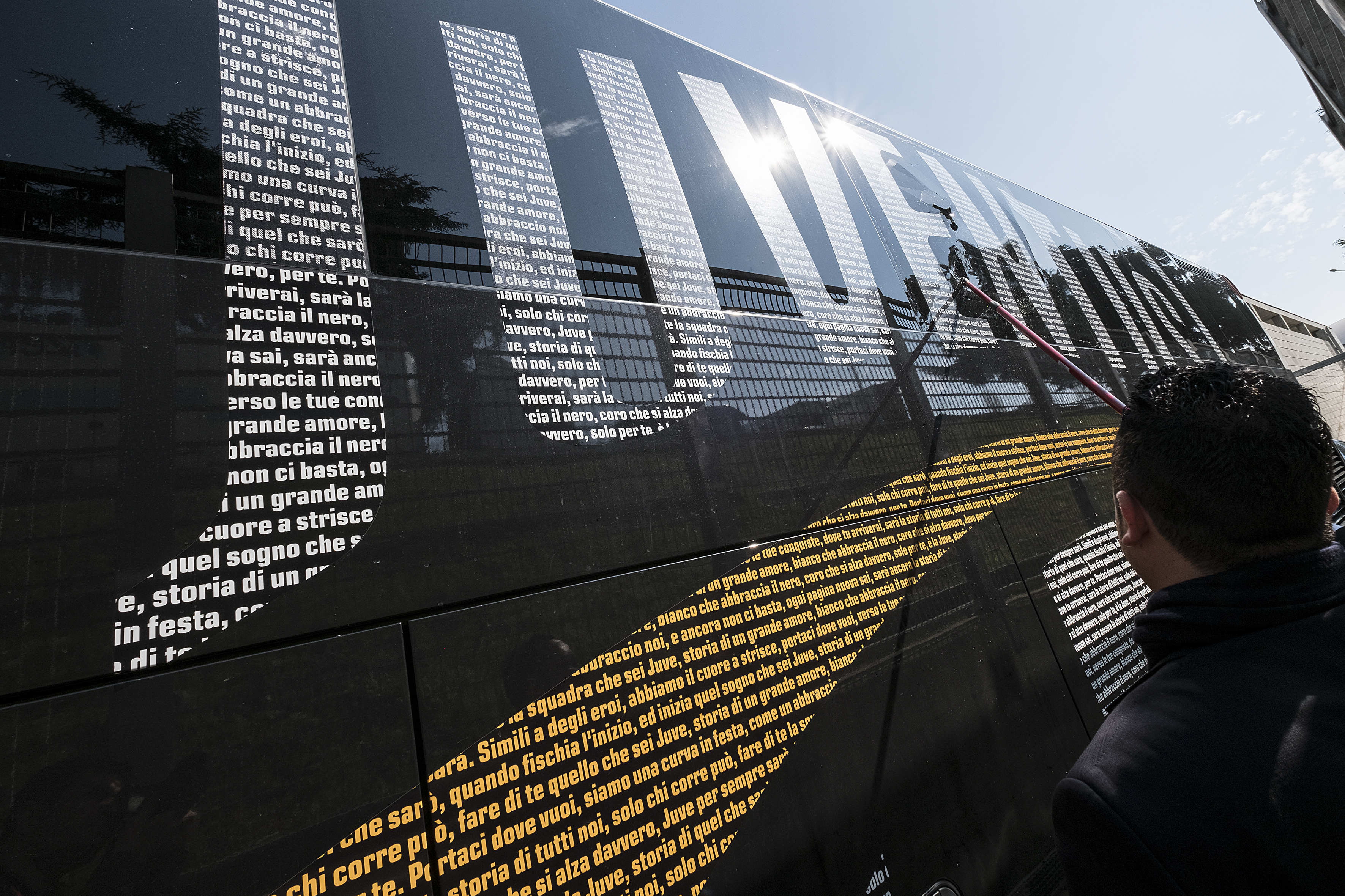 如何通过包装设计体现“生活如诗”？